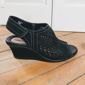 leather Earth wedge sandals